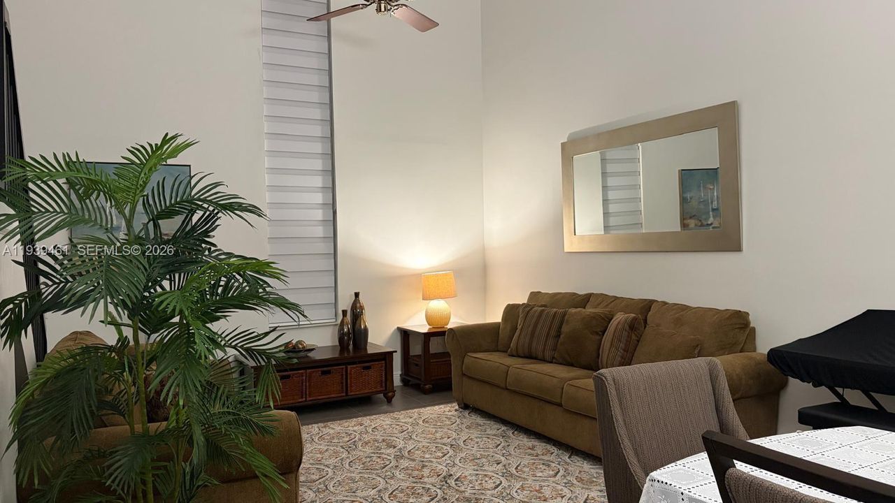 待售: $823,000 (4 贝兹, 2 浴室, 2214 平方英尺)