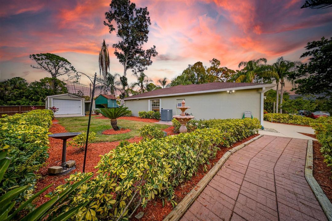 Side Entry Lot