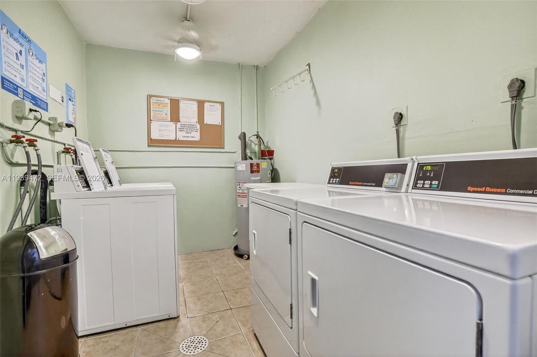 待售: $138,500 (1 贝兹, 1 浴室, 750 平方英尺)