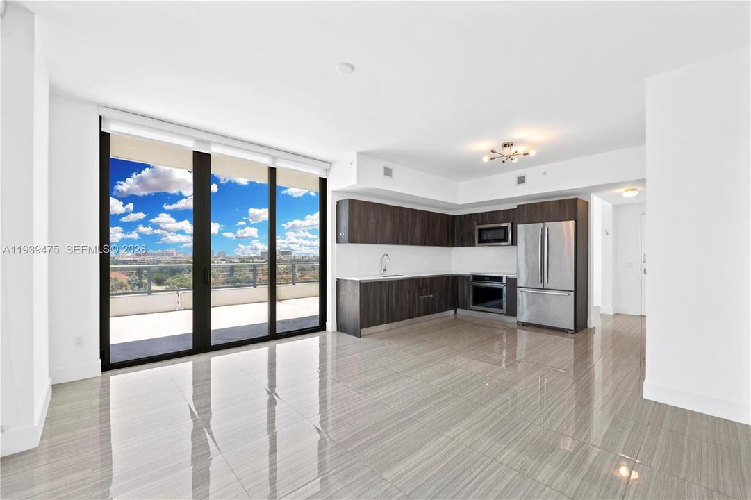 For Rent: $3,800 (1 beds, 2 baths, 842 Square Feet)