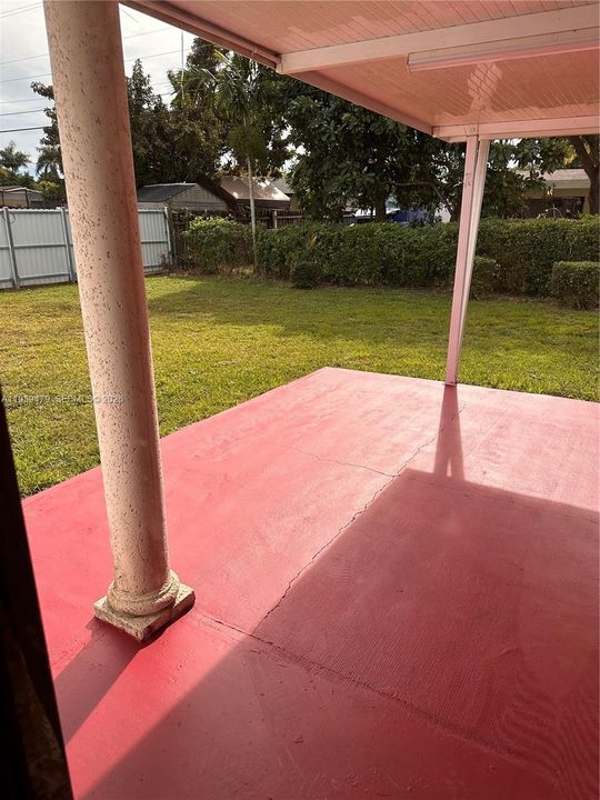 待售: $630,000 (4 贝兹, 2 浴室, 1401 平方英尺)