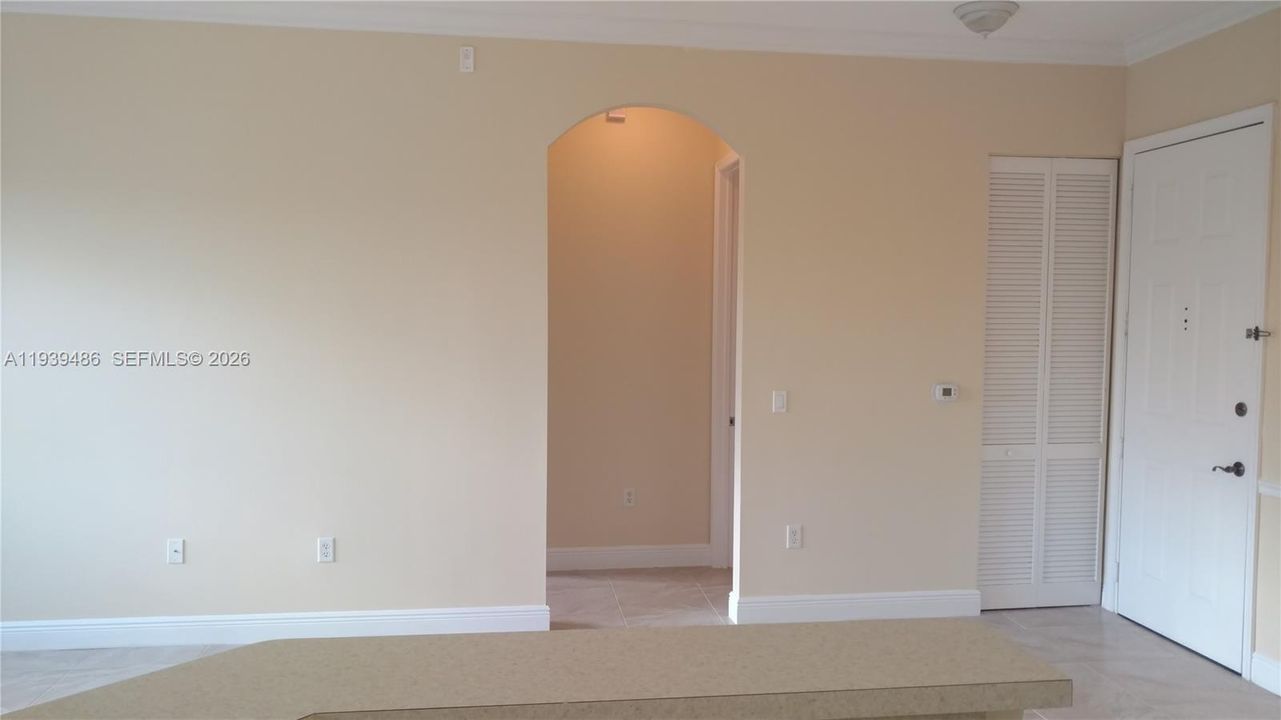 В аренду: $1,900 (1 спален, 1 ванн, 775 Квадратных фут)