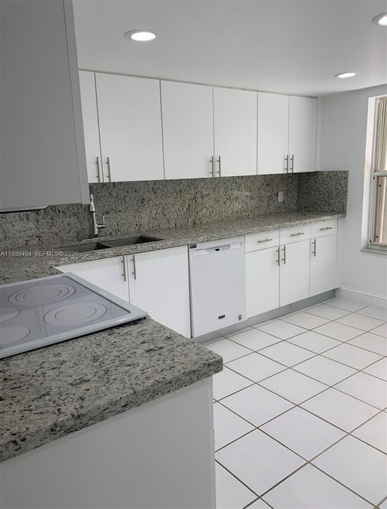 En Renta: $4,500 (3 camas, 2 baños, 2128 Pies cuadrados)