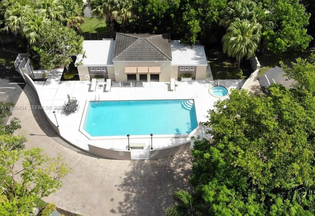 En Renta: $4,500 (3 camas, 2 baños, 2128 Pies cuadrados)