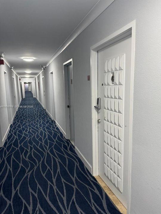 На продажу: $205,500 (0 спален, 1 ванн, 577 Квадратных фут)