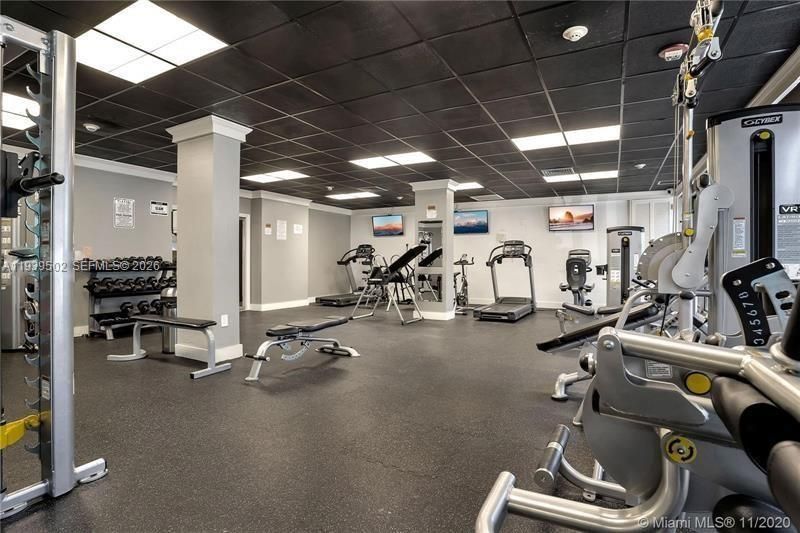 На продажу: $205,500 (0 спален, 1 ванн, 577 Квадратных фут)