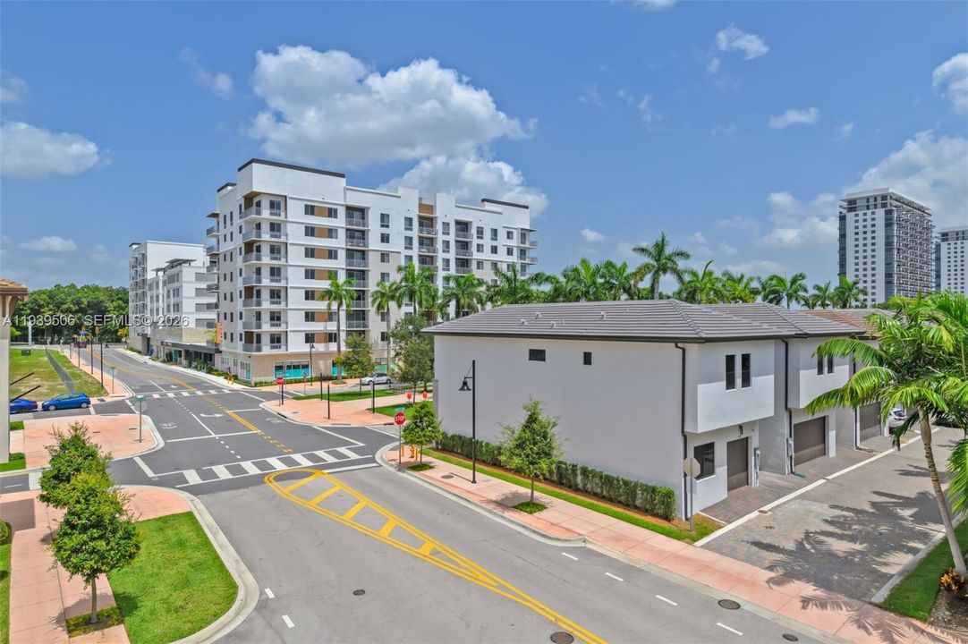 En Venta: $535,000 (3 camas, 2 baños, 1129 Pies cuadrados)