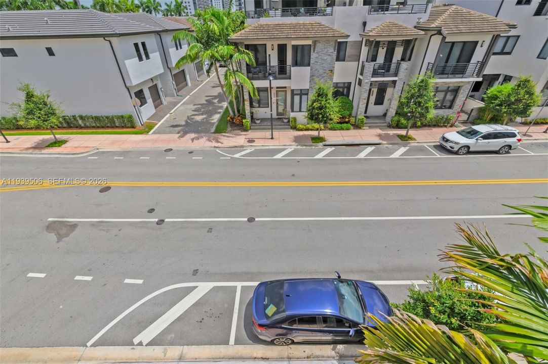 En Venta: $535,000 (3 camas, 2 baños, 1129 Pies cuadrados)