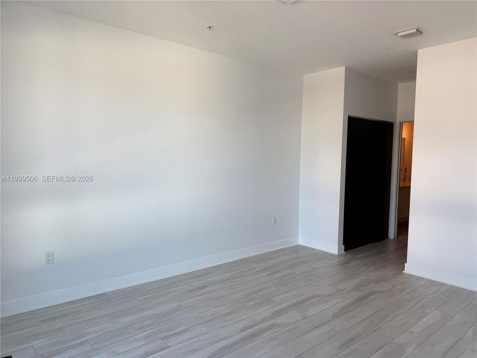 En Venta: $535,000 (3 camas, 2 baños, 1129 Pies cuadrados)