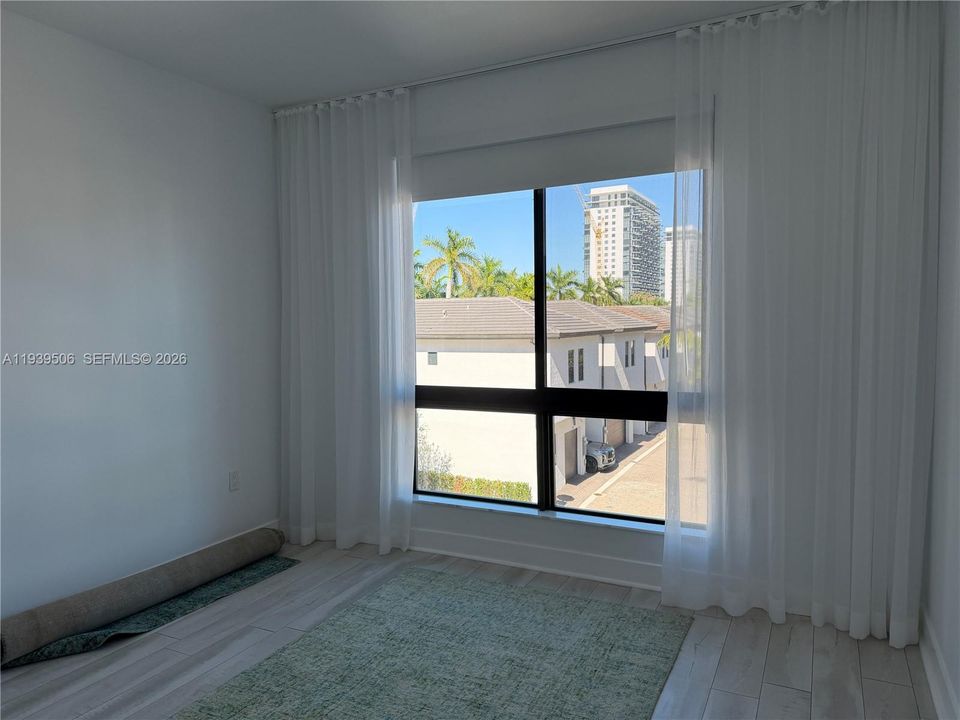 En Venta: $535,000 (3 camas, 2 baños, 1129 Pies cuadrados)