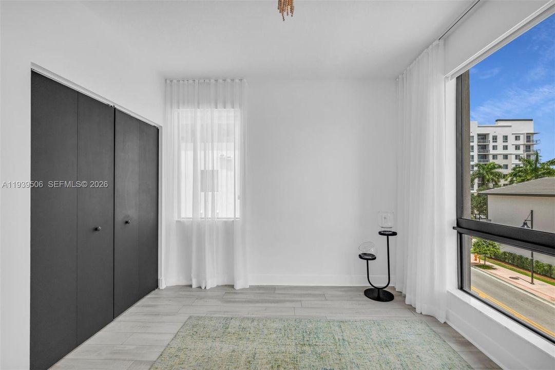 En Venta: $535,000 (3 camas, 2 baños, 1129 Pies cuadrados)