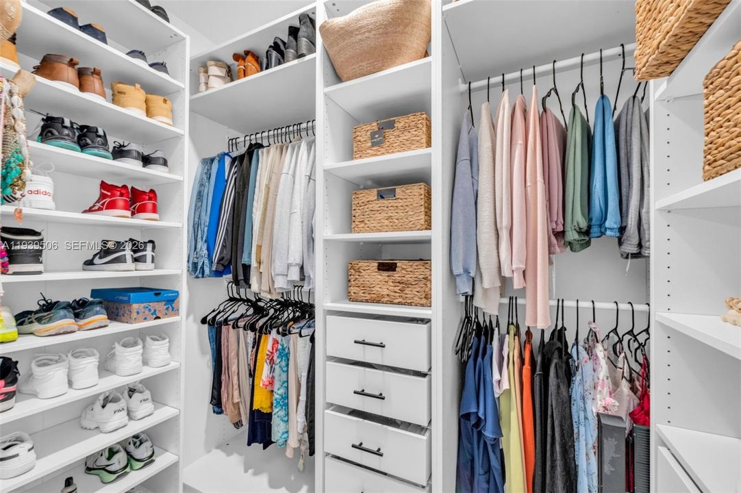 En Venta: $535,000 (3 camas, 2 baños, 1129 Pies cuadrados)