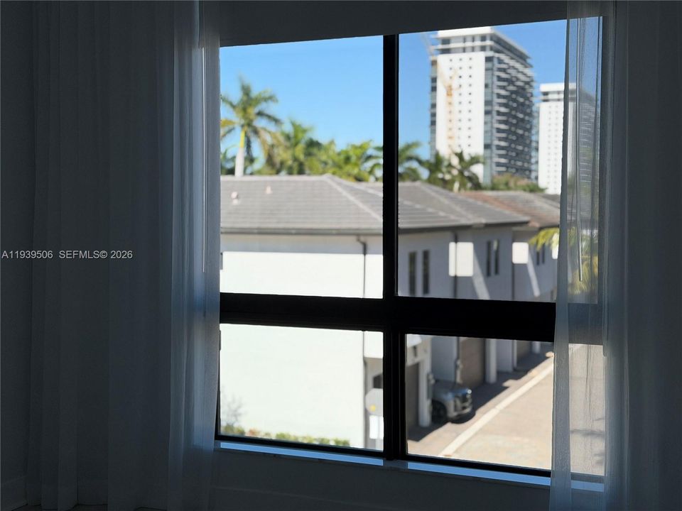 En Venta: $535,000 (3 camas, 2 baños, 1129 Pies cuadrados)