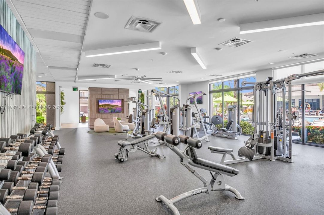 En Venta: $535,000 (3 camas, 2 baños, 1129 Pies cuadrados)