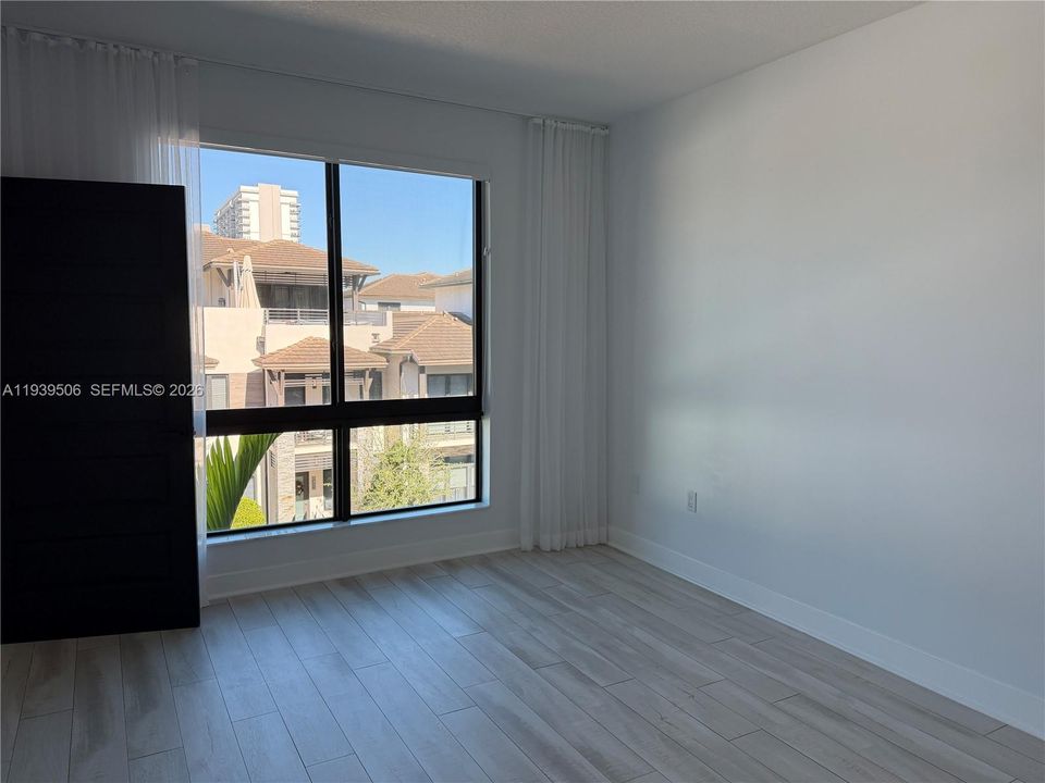 En Venta: $535,000 (3 camas, 2 baños, 1129 Pies cuadrados)