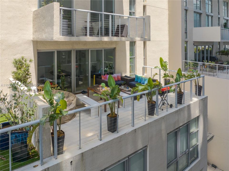 En Venta: $975,000 (2 camas, 2 baños, 2048 Pies cuadrados)