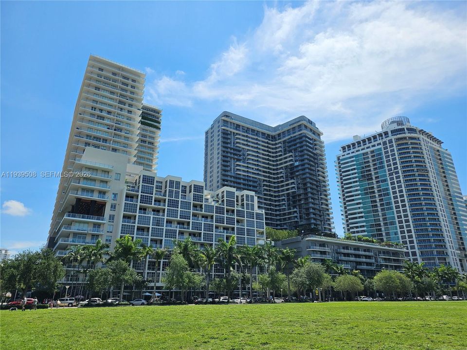 En Venta: $975,000 (2 camas, 2 baños, 2048 Pies cuadrados)