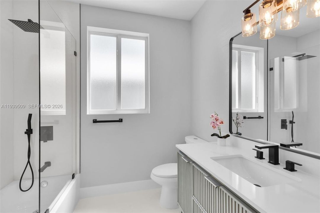 待售: $829,000 (3 贝兹, 2 浴室, 0 平方英尺)