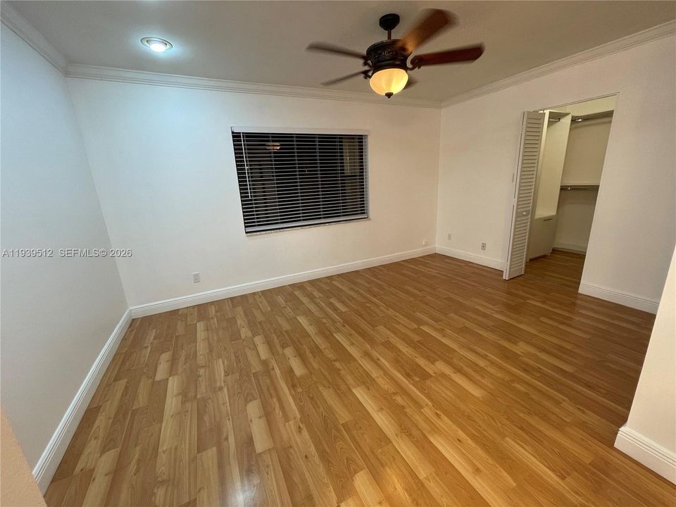 For Rent: $3,100 (3 beds, 2 baths, 1400 Square Feet)