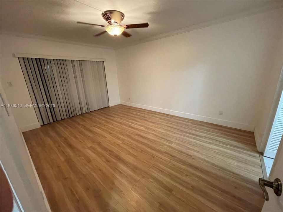 For Rent: $3,100 (3 beds, 2 baths, 1400 Square Feet)