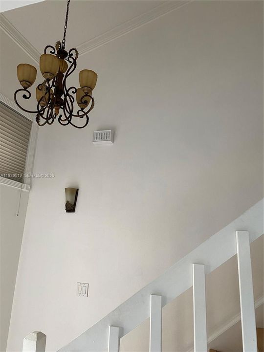 For Rent: $3,100 (3 beds, 2 baths, 1400 Square Feet)