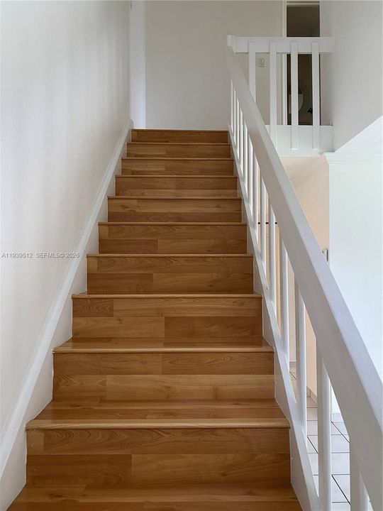 For Rent: $3,100 (3 beds, 2 baths, 1400 Square Feet)