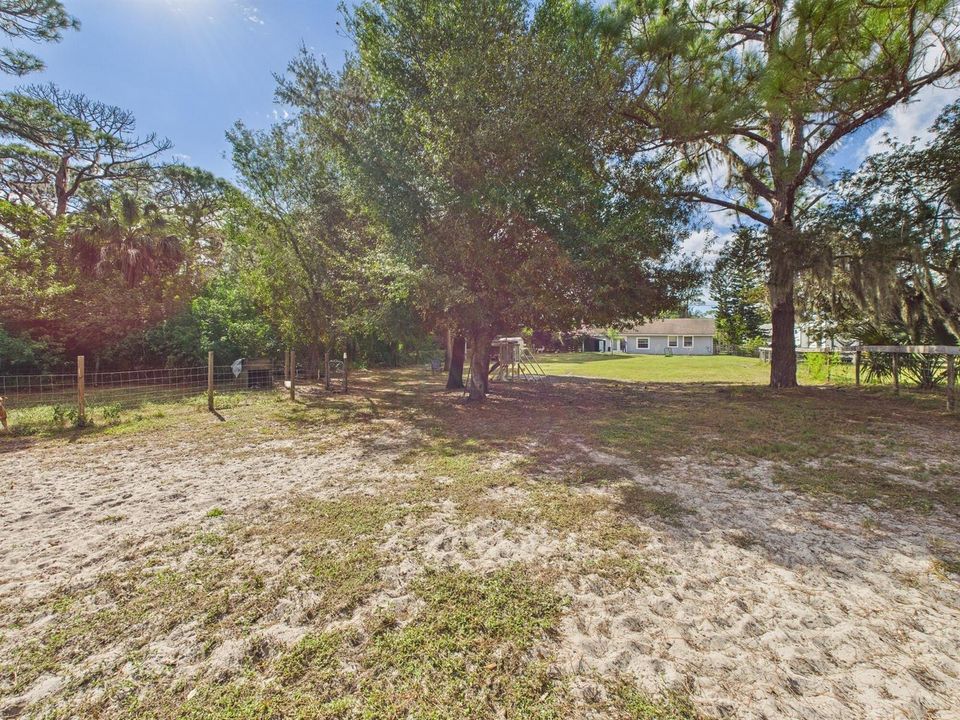 CAM03600G0-PR0067-STILL021