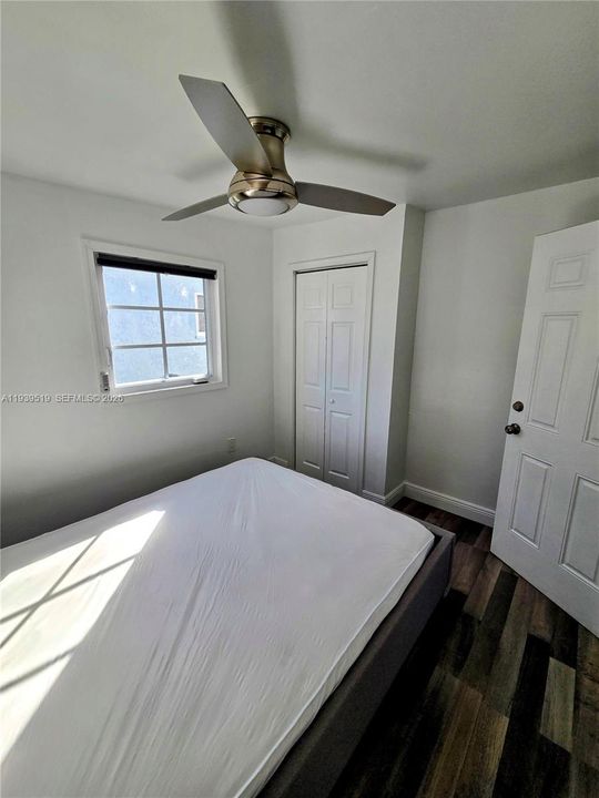 For Rent: $1,300 (1 beds, 1 baths, 950 Square Feet)