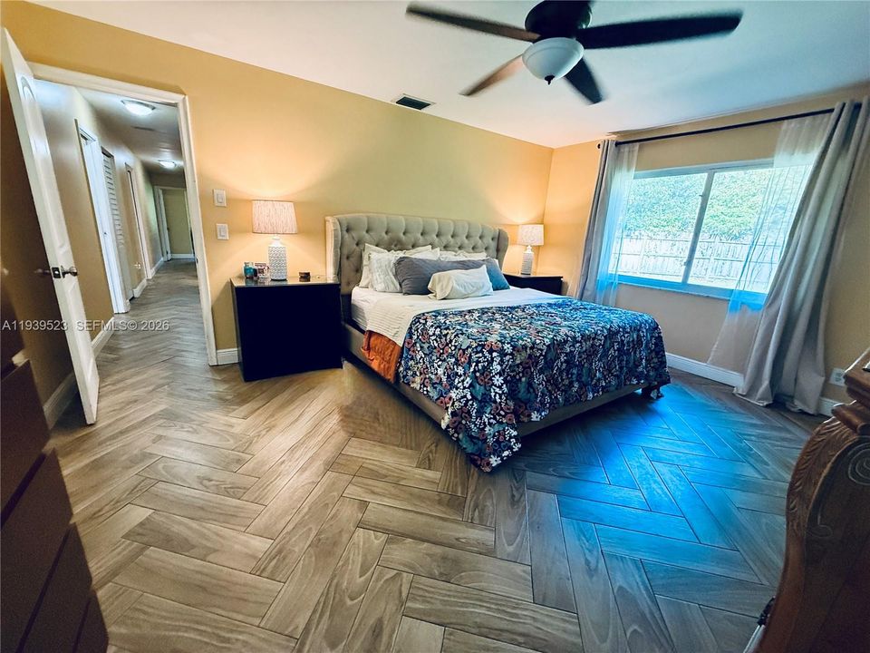 На продажу: $760,000 (4 спален, 2 ванн, 2456 Квадратных фут)