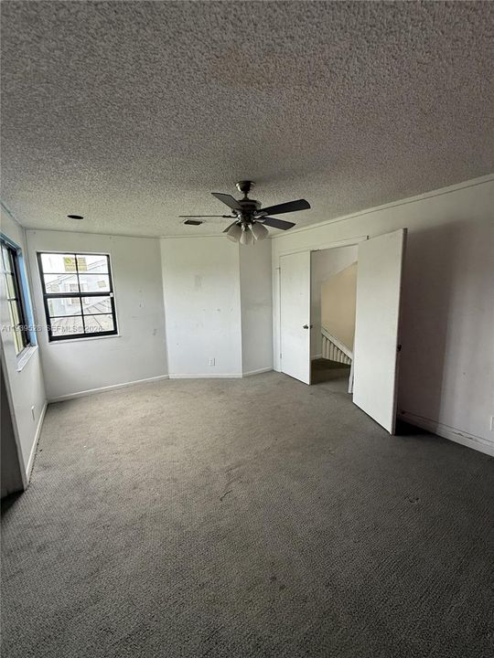 На продажу: $369,000 (3 спален, 2 ванн, 1784 Квадратных фут)