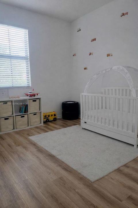 В аренду: $5,000 (4 спален, 2 ванн, 2524 Квадратных фут)