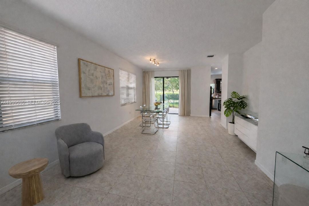 В аренду: $5,000 (4 спален, 2 ванн, 2524 Квадратных фут)