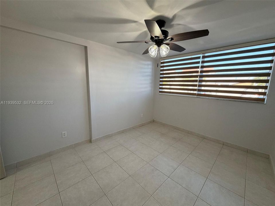 For Rent: $2,750 (2 beds, 2 baths, 1221 Square Feet)