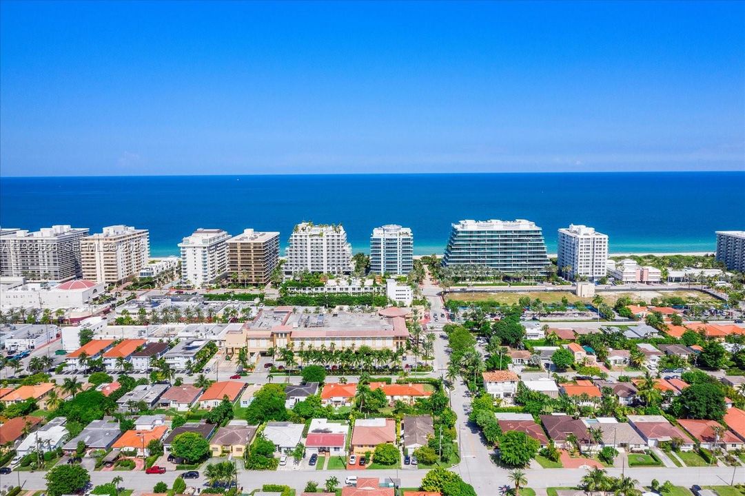 На продажу: $4,250,000 (6 спален, 4 ванн, 0 Квадратных фут)