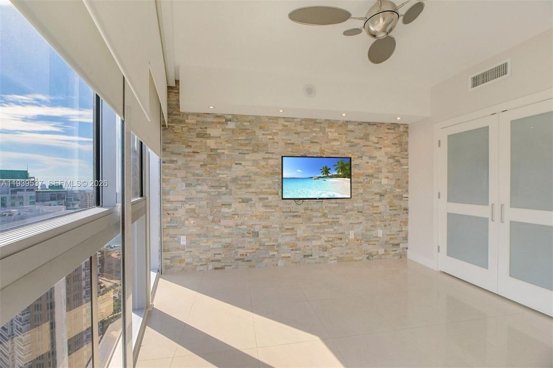 For Rent: $6,000 (3 beds, 2 baths, 1825 Square Feet)