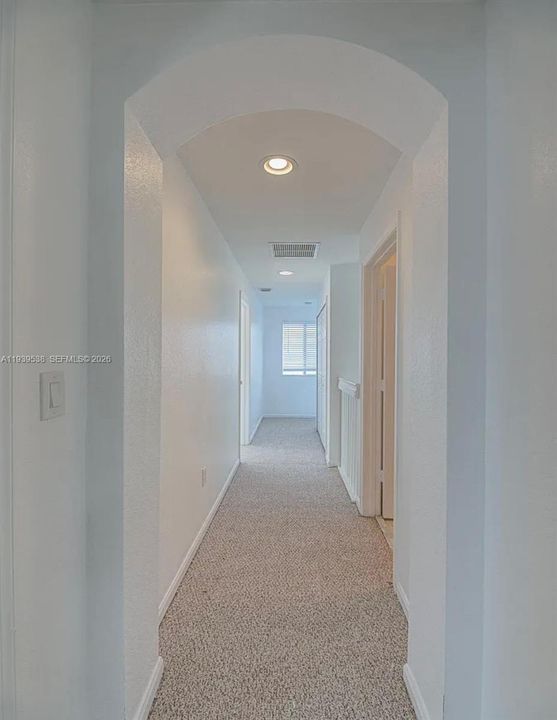 出租: $2,300 (3 贝兹, 3 浴室, 1423 平方英尺)