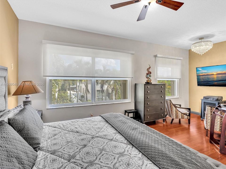 待售: $765,000 (4 贝兹, 3 浴室, 2391 平方英尺)