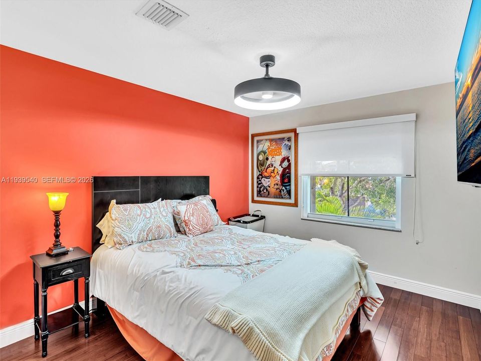 待售: $765,000 (4 贝兹, 3 浴室, 2391 平方英尺)