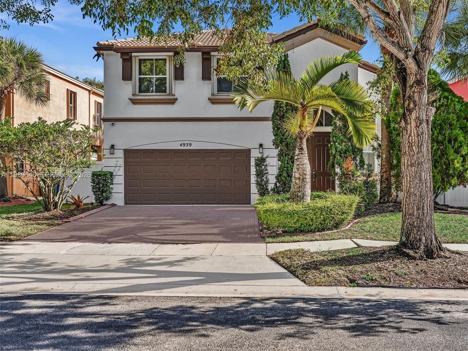 待售: $765,000 (4 贝兹, 3 浴室, 2391 平方英尺)