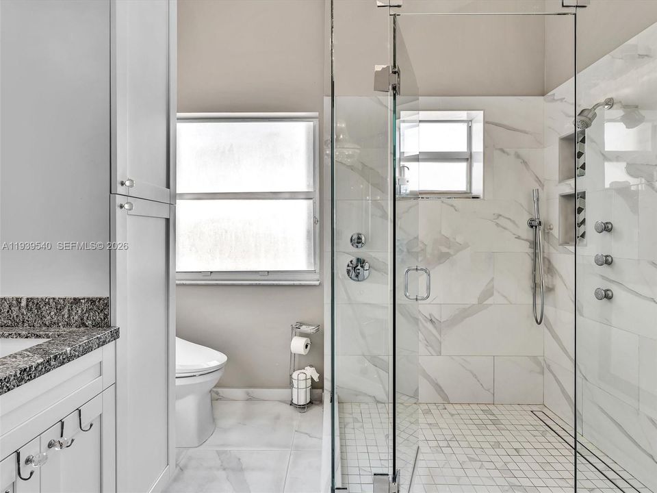 待售: $765,000 (4 贝兹, 3 浴室, 2391 平方英尺)