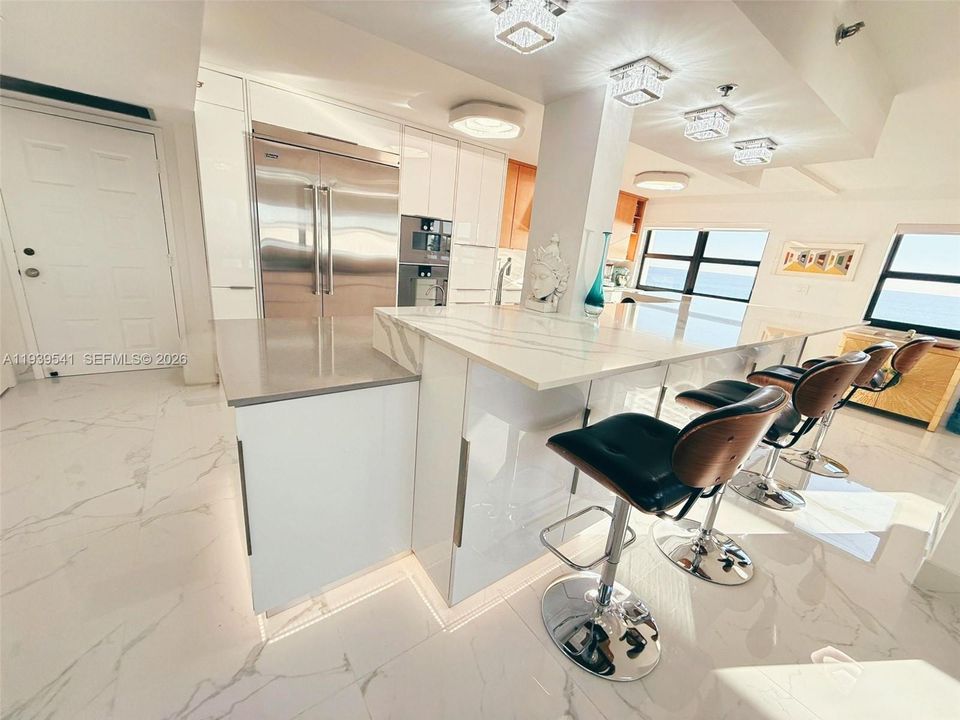 For Sale: $1,100,000 (3 beds, 2 baths, 1990 Square Feet)