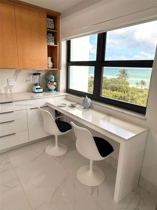 For Sale: $1,100,000 (3 beds, 2 baths, 1990 Square Feet)