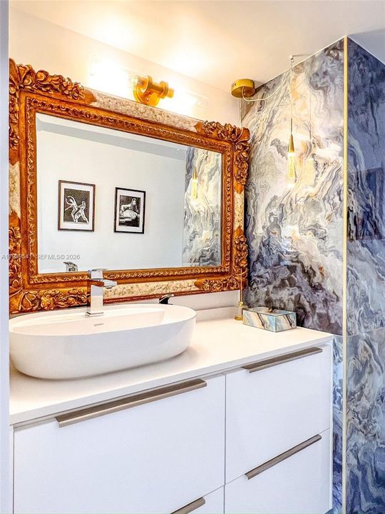 For Sale: $1,100,000 (3 beds, 2 baths, 1990 Square Feet)