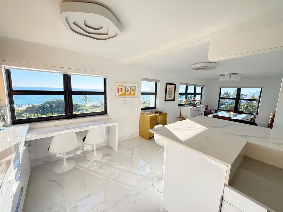 For Sale: $1,100,000 (3 beds, 2 baths, 1990 Square Feet)