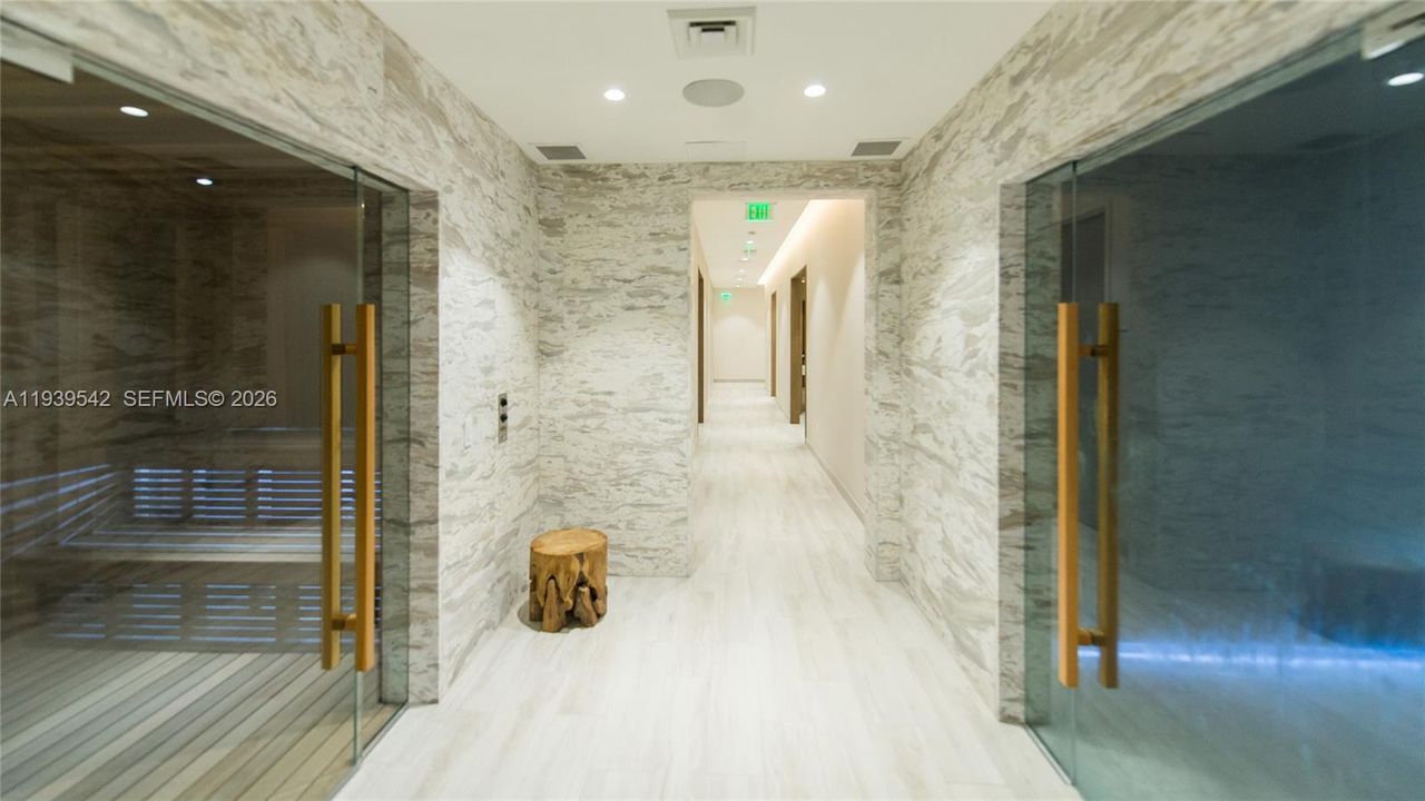 For Sale: $5,750,000 (3 beds, 3 baths, 2532 Square Feet)