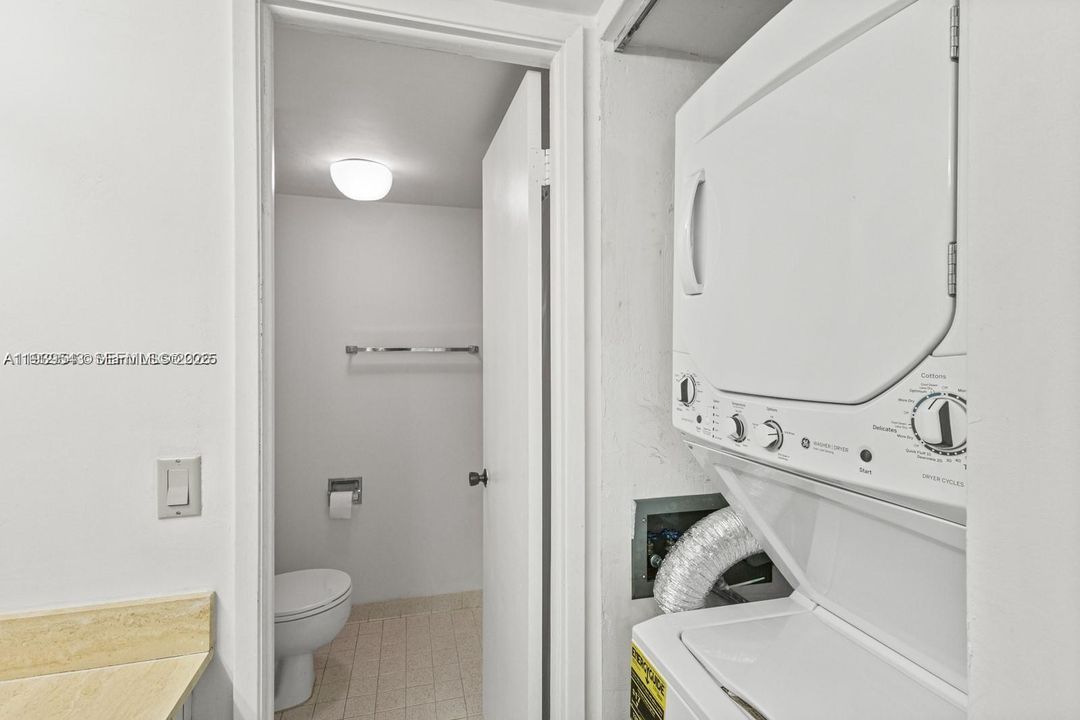 En Venta: $380,000 (1 camas, 2 baños, 955 Pies cuadrados)