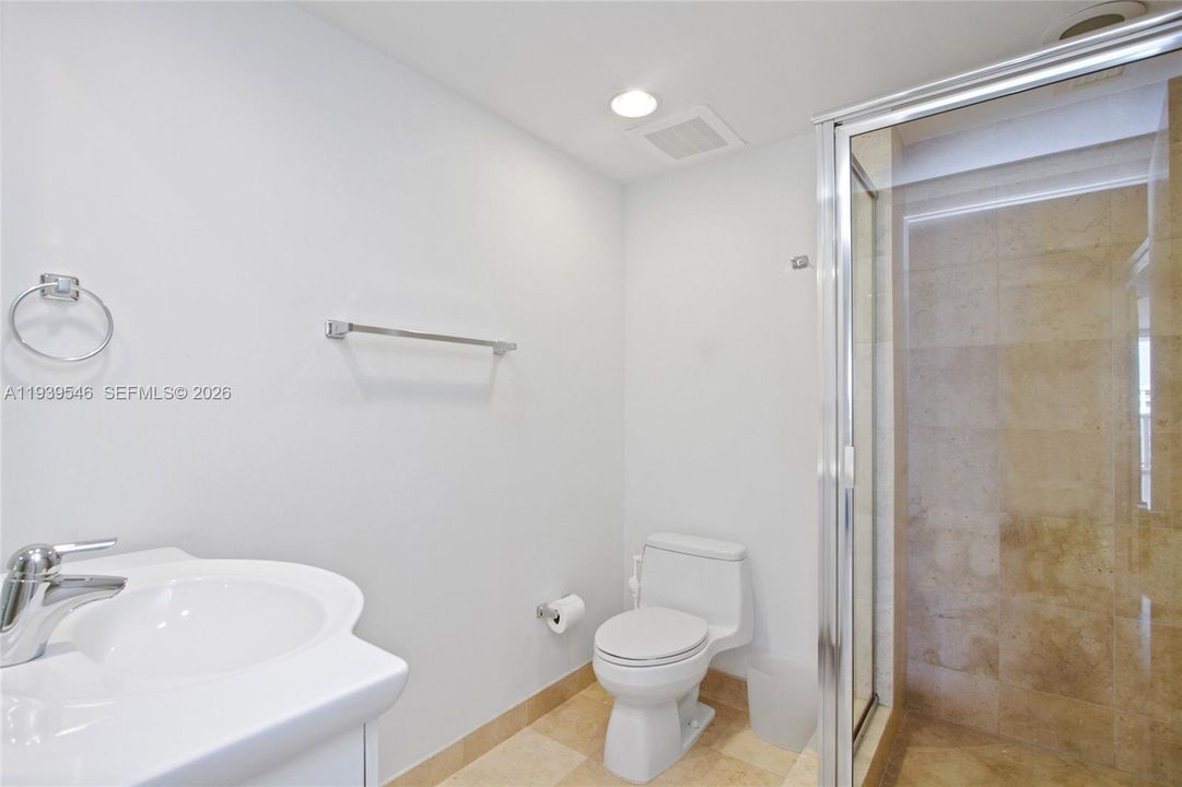 En Venta: $950,000 (3 camas, 3 baños, 1571 Pies cuadrados)