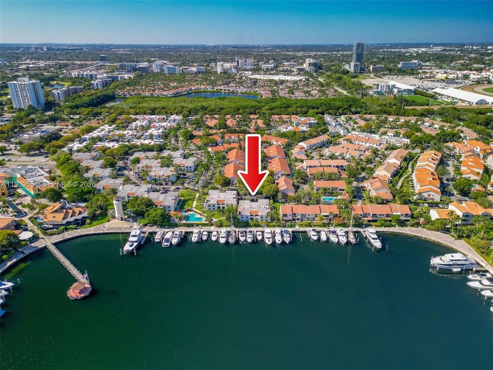 For Sale: $335,000 (2 beds, 2 baths, 1143 Square Feet)