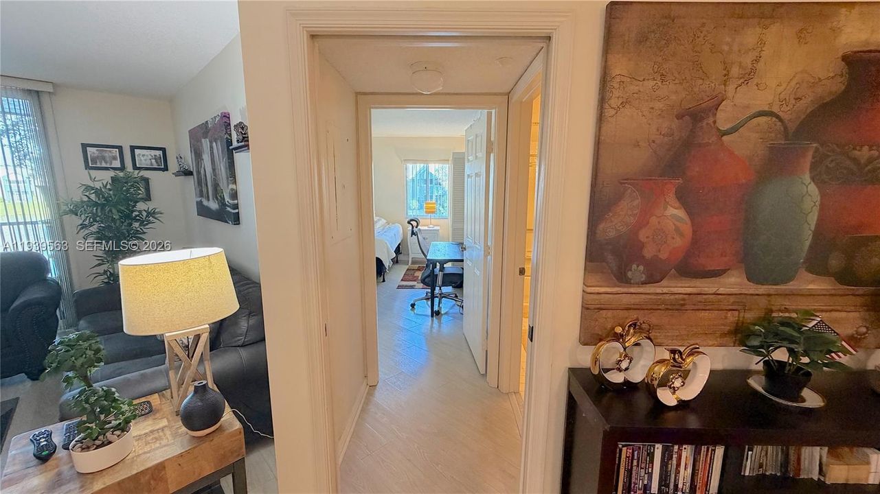 For Rent: $2,490 (2 beds, 2 baths, 1469 Square Feet)