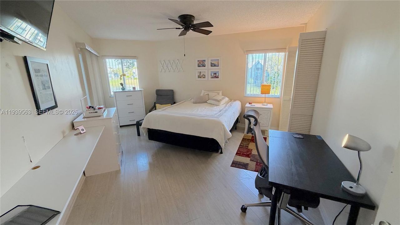 For Rent: $2,490 (2 beds, 2 baths, 1469 Square Feet)